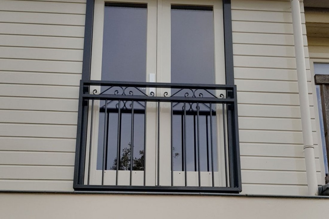 Französischer Balkon aus Stahl